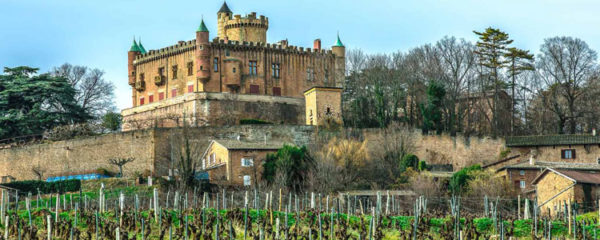 château dans le Beaujolais